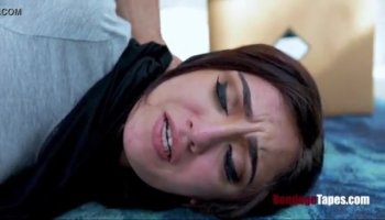 Velvet's obsession with stepbro's big cock in her mouth and pussy