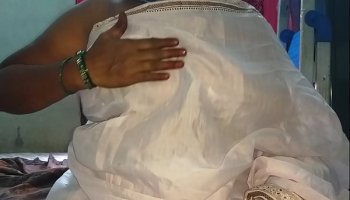 Awesome healthy bhabhi sex in bathroom xxx indian sex